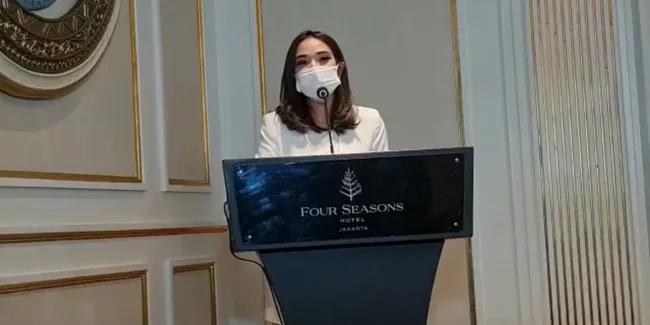 6 Potret Gisel Saat Ucapkan Permintaan Maaf Kepada Rakyat Indonesia, Akui Jika Lalai Menjadi Contoh yang Baik