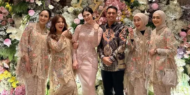 7 Potret Cantiknya Marsha Aruan Jadi Bridesmaid, Tampil Flawless dan Anggun