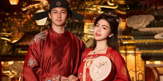 7 Potret Felicya Angelista dan Suami Pakai Baju Tradisional China, Vibes bak Nonton Dracin Genre Xianxia