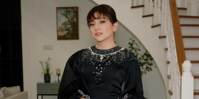 7 Potret kakak Rizky Nazar di Pernikahan Syifa Hadju dan El Rumi, Bukti Hubungan Tetap Baik