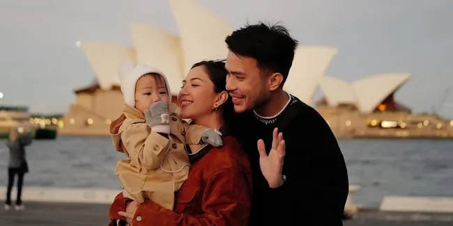 7 Potret Liburan Jessica Mila Bersama Suami dan Anak di Bali, Quality Time Bertiga