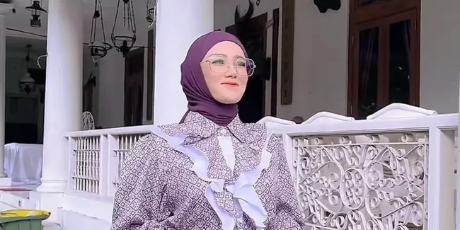 7 Potret Mulan Jameela Main Bareng Amina Anak Angkatnya, Ungkap Perkembangannya