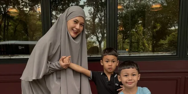 7 Potret Pertemuan Paula Verhoeven dengan Anak Pasca Cerai dengan Baim Wong