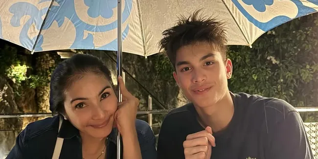 7 Potret Terbaru Eddy Meijer Anak Maudy Koesnaedi dengan Rambut Pirang, Bak Bule Beneran