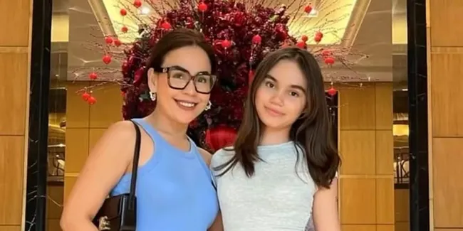 7 Potret Transformasi Chloe Sulung Melaney Ricardo yang Genap 14 Tahun, Punya Aura Model 