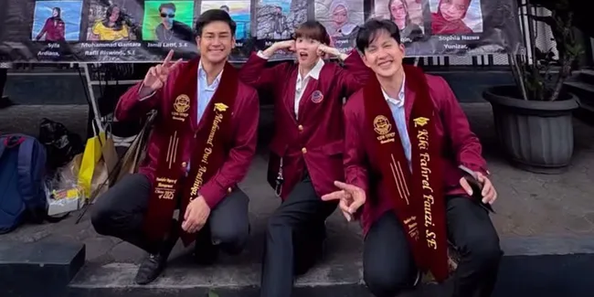 8 Potret Chika Jessica Resmi Jadi Sarjana Bareng Dwi Andhika dan Kiki Farrel, Konsisten Kuliah meski Sibuk Kerja