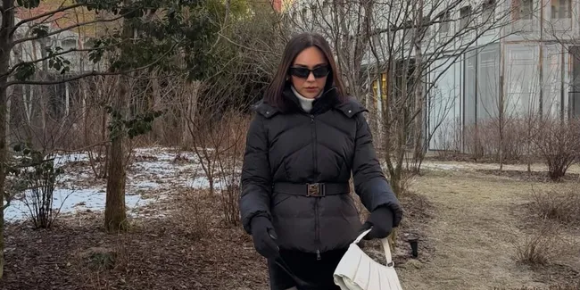 8 Potret Dena Rachman Jalan-Jalan ke Korea, Usai Dua Bulan Jalani Rhinoplasty