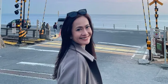 8 Potret Ersa Mayori Jalan-Jalan di Jepang, Kunjungi Lokasi Syuting CAN THIS LOVE BE TRANSLATED?