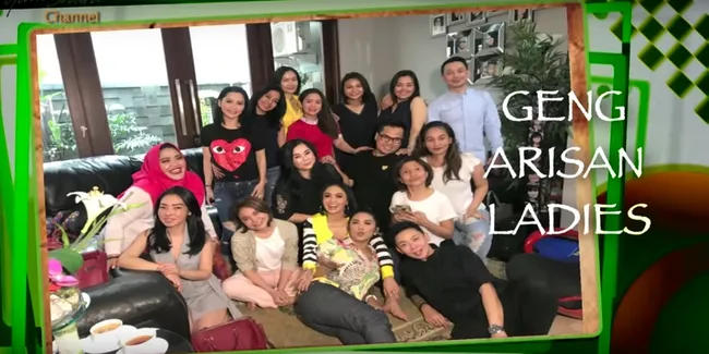 8 Potret Geng Ladies Arisan di Masa Pandemi Covid-19, Seru-seruan di Rumah Iis Dahlia