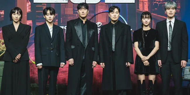 8 Potret Para Pemain Drama 'A SHOP FOR KILLERS' di Virtual Presscon Hari Ini, Kompak Pakai Warna Hitam