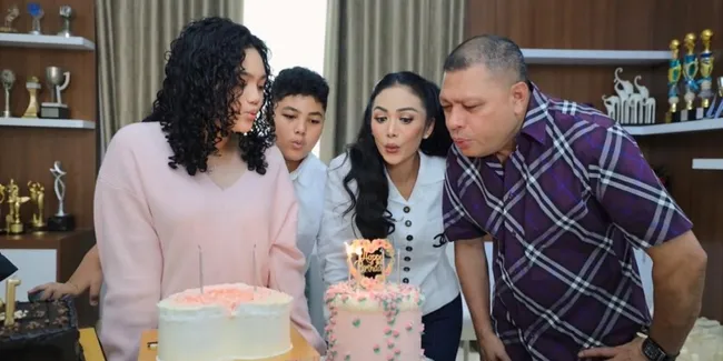 8 Potret Ultah Amora Lemos, Berbagi Kebahagiaan Bareng Keluarga & Teman