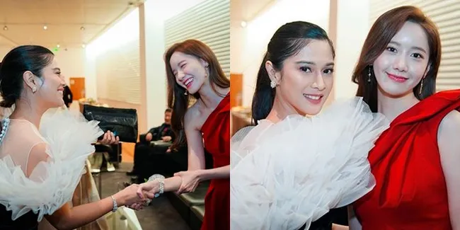 9 Foto Dian Sastro Bareng Yoona, Momen 2 Wanita Cantik Kebangetan Ketemu Pertama Kali