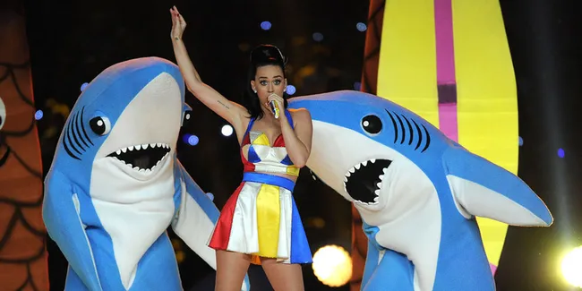 9 Penampilan Super Bowl Yang Tak Terlupakan