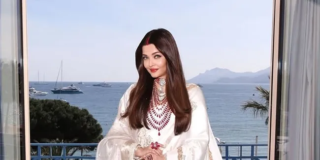 Aishwarya Rai Gugat YouTube Rp7,3 Miliar karena Video Deepfake AI