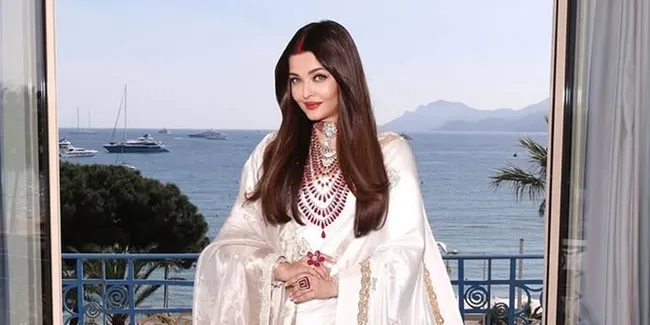Aishwarya Rai Jadi Aktris Terkaya Kedua di Bollywood, Hartanya 1,7 Triliun