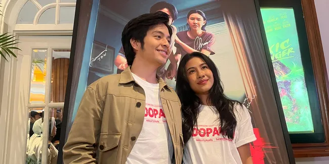Angga Yunanda dan Shenina Cinnamon Jadikan 'Pillow Talk' Momen Latihan Dialog Film 'DOPAMIN'