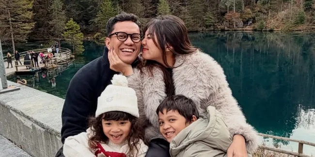 Arief Muhammad Boyong Istri dan Anak Liburan di Swiss: Pengen Sekeluarga Bisa Main Ski