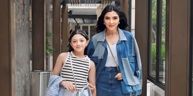 Ashanty dan Arsy Hermansyah Hoki Foto Bareng Lee Chae Min di Fan Meeting