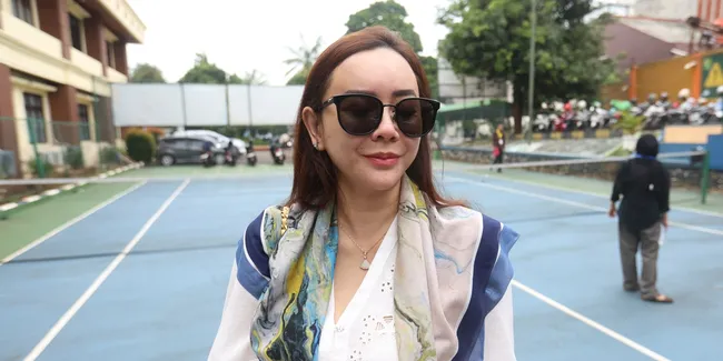 Aura Kasih Glowing Pakai 'Ramuan Ajaib' Warisan Nenek Moyang, Bukan Infus Whitening