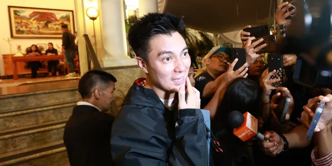Baim Wong Soroti Sosok Teman Dekat yang Diam Seribu Bahasa Soal Rumah Tangganya, Setahun Menunggu - Penjelasan Tak Kunjung Ada  