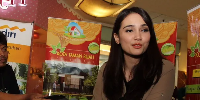 Beginilah Tanggapan Feby Febiola Soal Rumor Pacaran