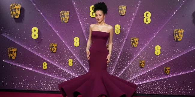 Best Dressed Red Carpet BAFTA 2026, Ada Emma Stone - Chase Infiniti