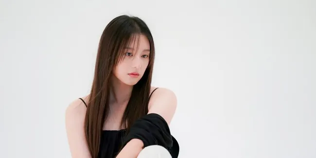 Bikin Adem Jiwa Raga, Berikut Deretan Potret Kim Ji Won Untuk Majalah Arena Korea