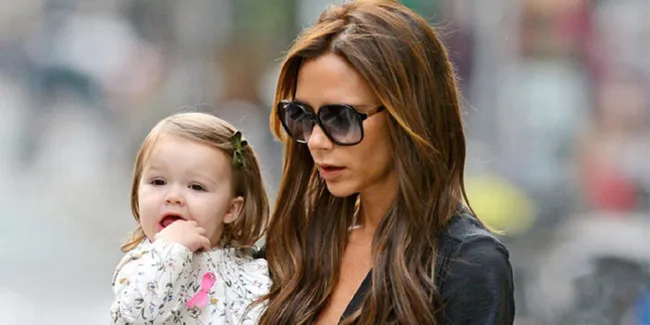 Cantiknya Sepatu Boots Harper Seven Beckham