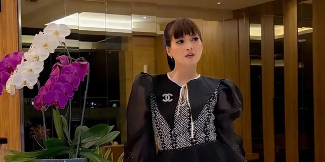Chika Jessica Enggan Bicara Banyak Usai Keponakan Dipukul Polisi