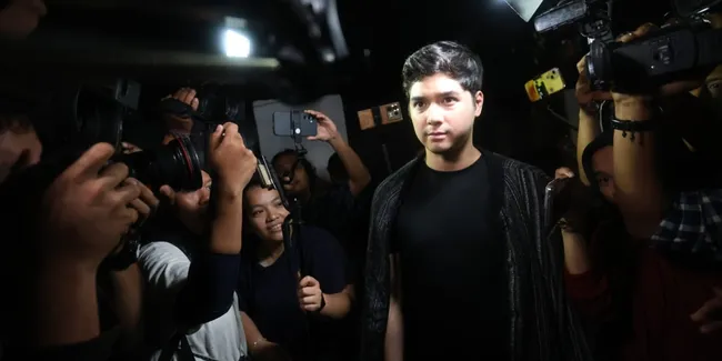 Deretan Artis Melayat ke Almarhum Vidi Aldiano, Rumah Duka Penuh Haru