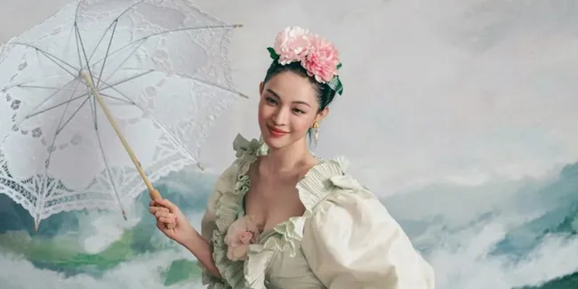 Deretan Seleb Cantik China yang Paling Banyak Dibicarakan di Event VOGUE