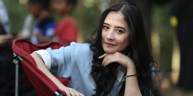Di Antara Kontroversi, Prilly Bakal Bongkar 'Sahabat Hidupnya'