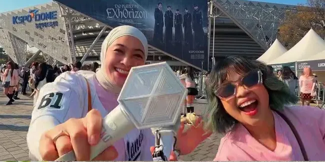 Dian Ayu Lestari Terbang ke Seoul Demi Nonton EXO, Sampai Mewek Lihat Formasi Comeback
