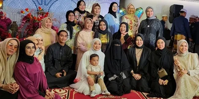 Dihadiri Abidzar Al Ghifari Hingga Mulan Jameela, 8 Potret Ulang Tahun Nursam Jhonlin Istri Haji Isam Crazy Rich Kalimantan 