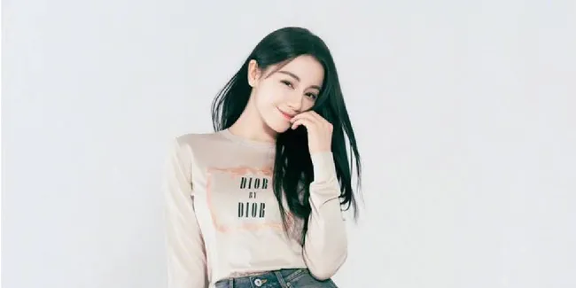 Dilraba Dilmurat dan Deng Wei Lakukan Pemotretan untuk DIOR, Visualnya Bikin Klepek-Klepek