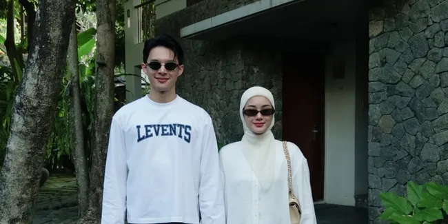 Dinda Hauw dan Rey Mbayang Selalu Harmonis, Ternyata Sama-sama Anak Rumahan