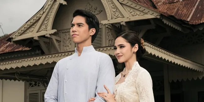 10 Potret El Rumi dan Syifa Hadju Foto Prewedding Tema Jawa, Romantis Bak Bangsawan