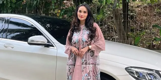 Faby Marcelia Diduga Go Public Dengan Pasangan Baru di Momen Lebaran 