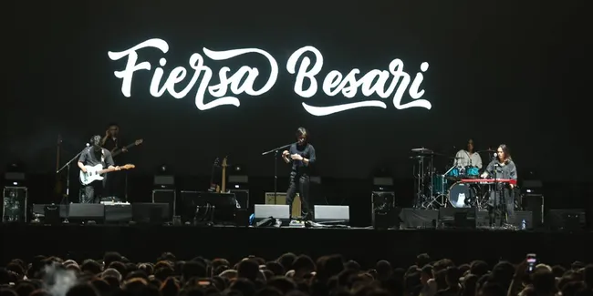 Fiersa Besari Tampil Santai  di KLBB 2026, Terima Kasih Pada KapanLagi