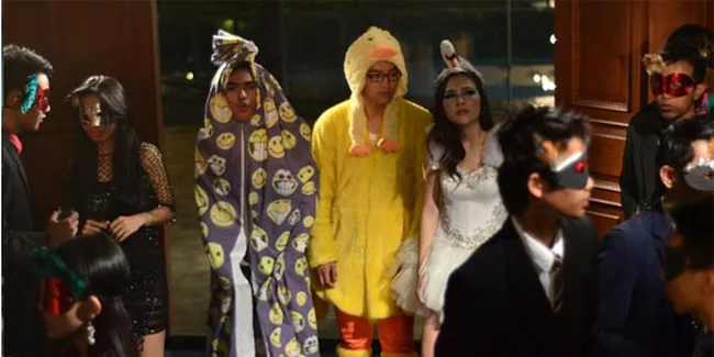 Foto Adegan Film POTONG BEBEK ANGSA