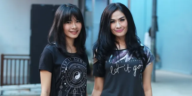 FOTO: Cantik Makin Mirip Mama, Anak Iis Dahlia Kini Sibuk Jualan