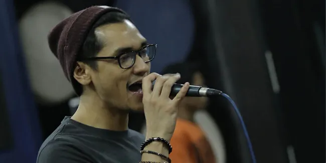 [FOTO] Diakah Cewek Cantik Berbakat Yang Ingin Digaet Oleh Afgan?