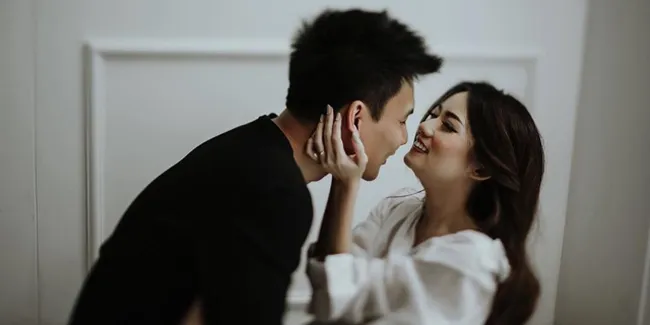 FOTO: Galeri Mesra dan Bahagia Stella Cornelia Bersama Fendy Chow