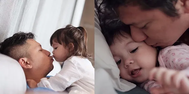 Foto Gempi & Papa Gading, Lucu Manja Jadi Sasaran Kecupan Sayang