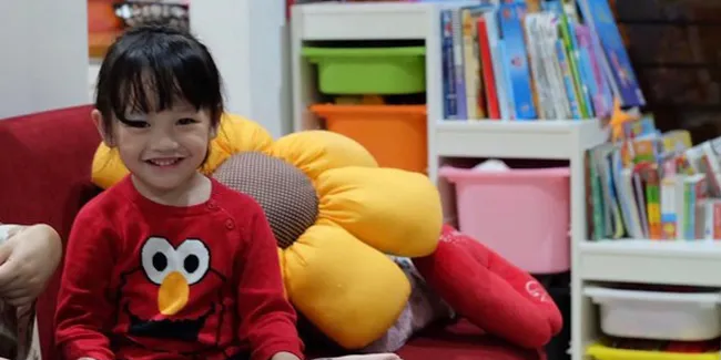 FOTO: Lucunya Embun, Putri Dian Ayu & Omesh Yang Cantik & Imut