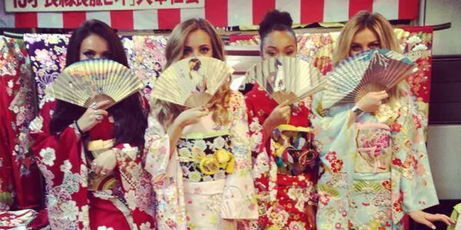 Foto Petualangan Little Mix di Jepang