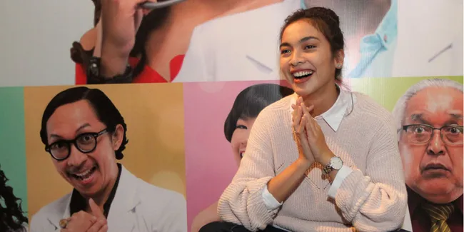 [FOTO] Potret Cantik Tika Bravani Sebagai Calon 'Dokter Muda'