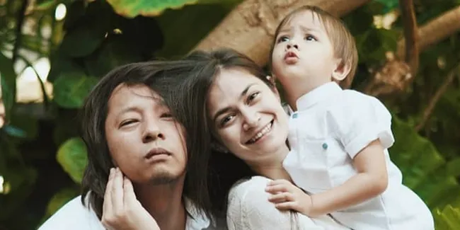 FOTO: Potret Lebaran Kocak Ala Keluarga Ringgo Agus Rahman