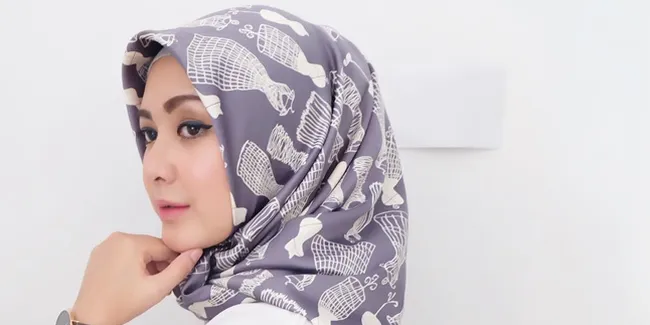 FOTO: Richa Novisha, Tetap Cantik dan Manis Dengan Balutan Hijab