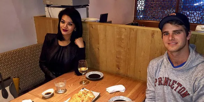 FOTO:Jalan-Jalan Farah Quinn di Jepang, Sosialita & Ditemani Bule